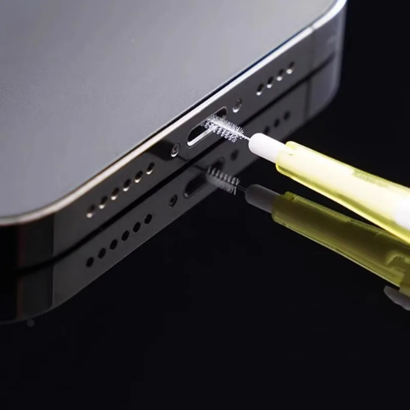 Escova de limpeza metálica com - Usb C Earphone avaliação e preço